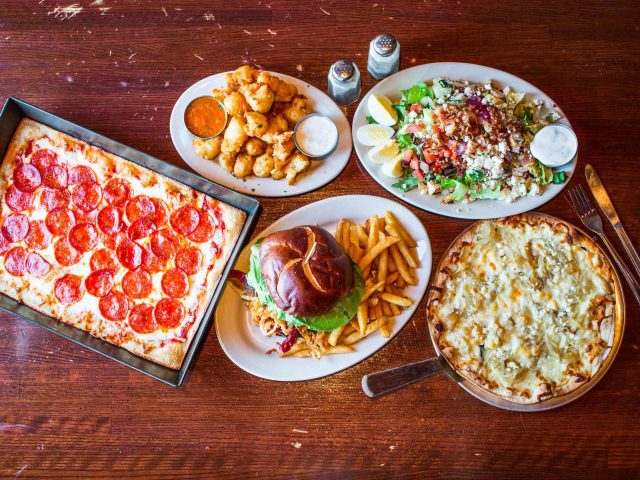 Candlelite Chicago Restaurant