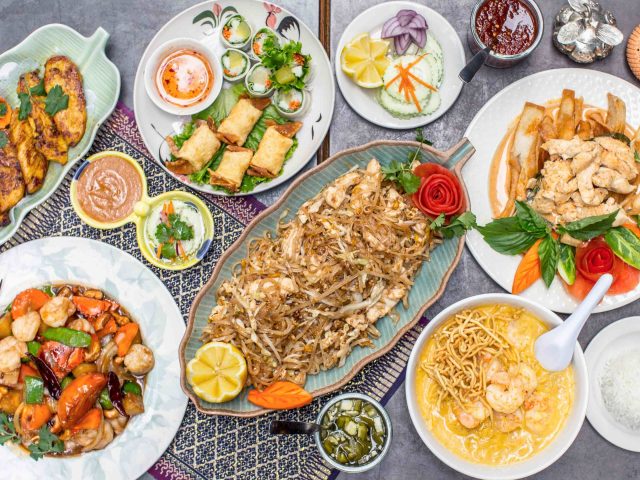 Noodles In the Pot (Halsted & Fullerton)