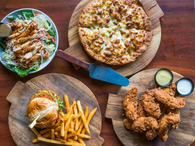 Fowl Play Tenders & Wings (Elyria)