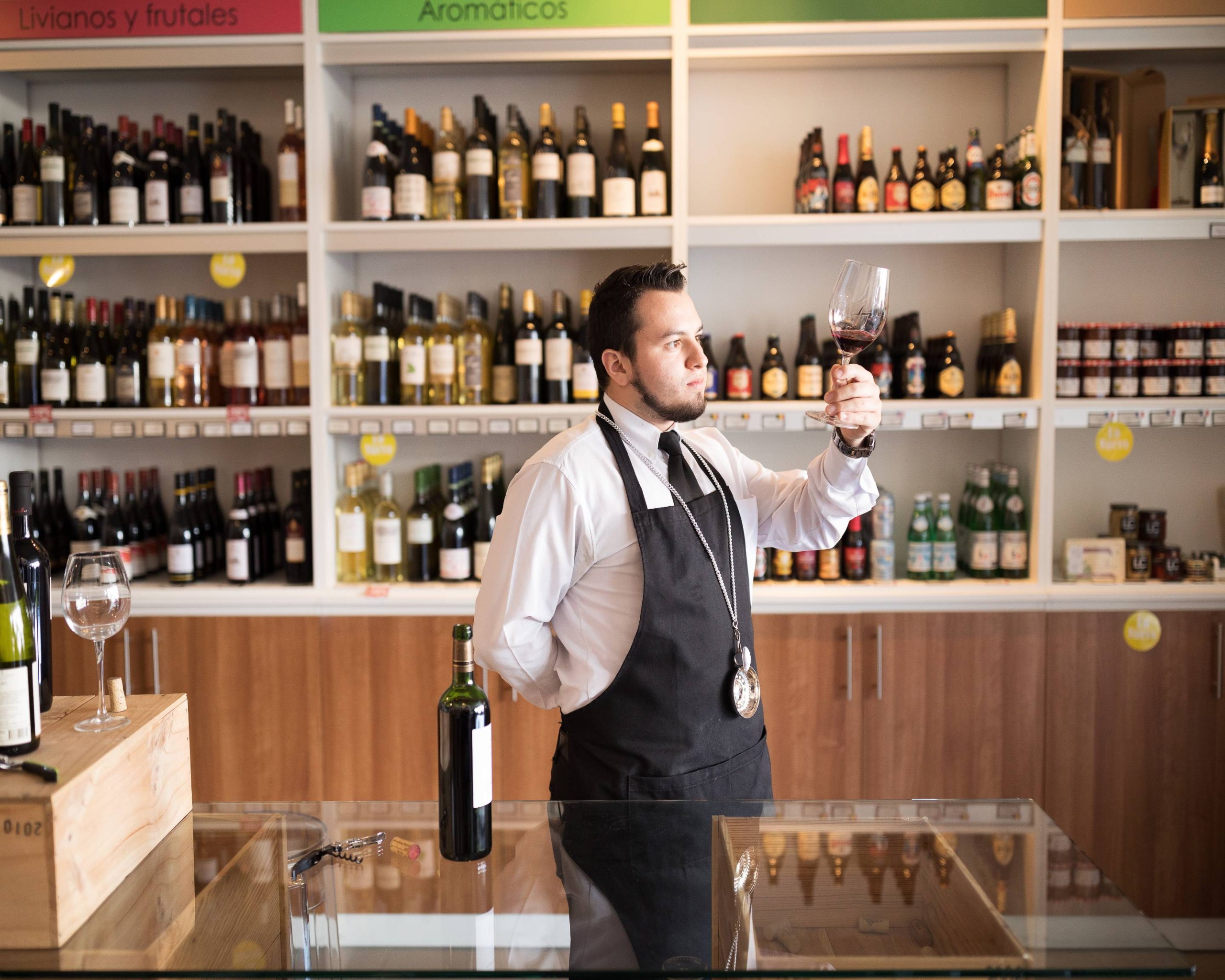 Aromas Cigar & Wine Bar