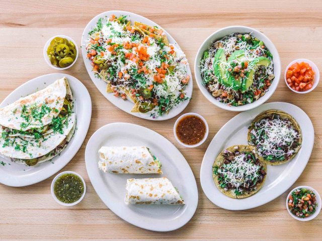 Big Wig Tacos & Burritos - Logan Square