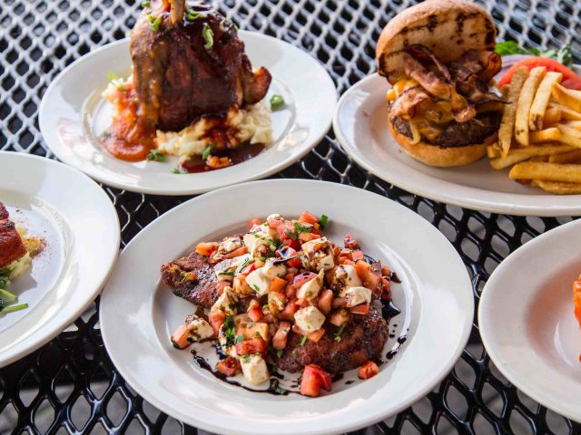 Croxley's Ale House - Farmingdale