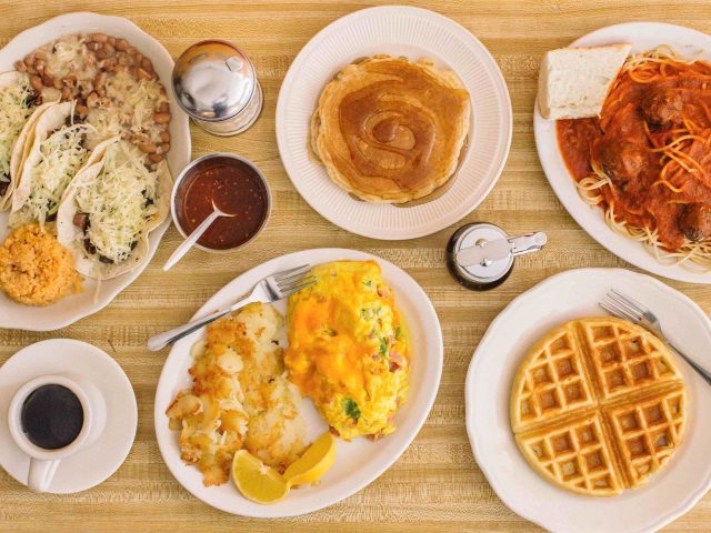 El Chile Restaurant and Pancake House