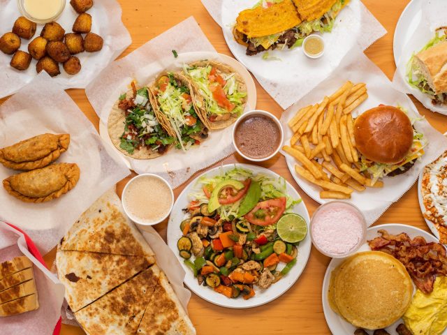 ROSAISELA Tacos y Más