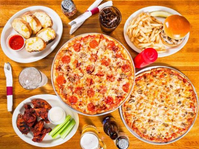 Pizza Bolis (5201 East Drive)