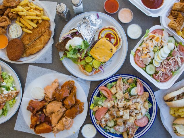 Tunis Seafood, Wings, and Subs (Emerson St)