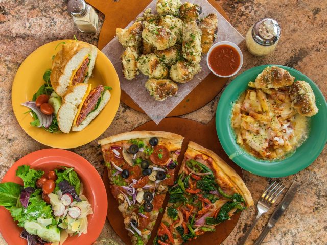 Pizza Pie La Cantina