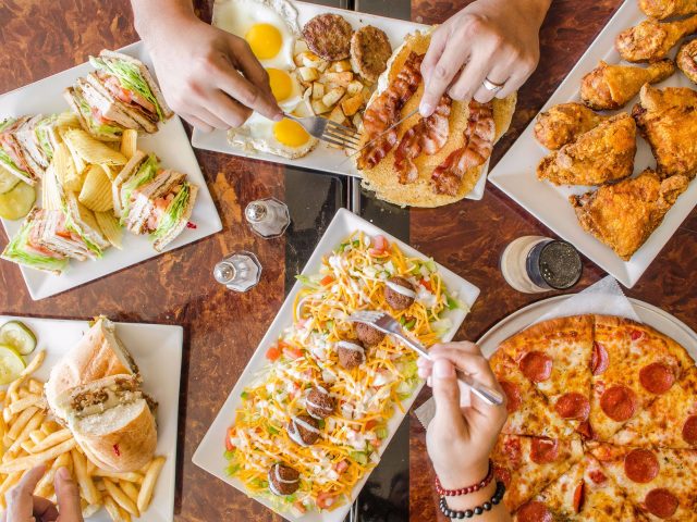 Shaan's Deli and Mart