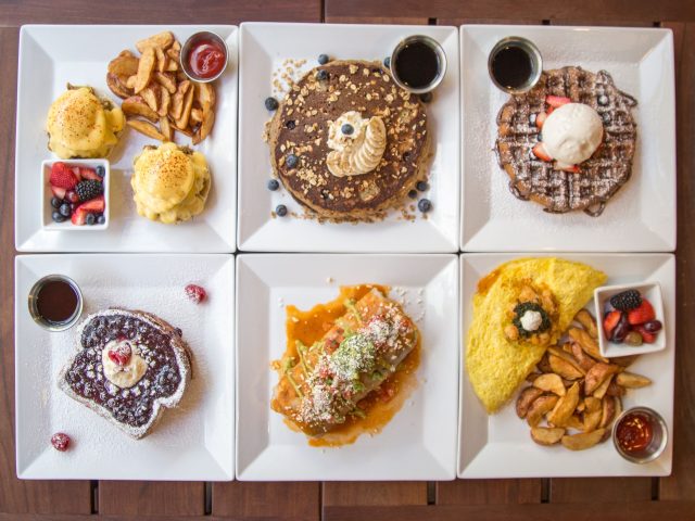 The Toasted Yolk Cafe (Houston)