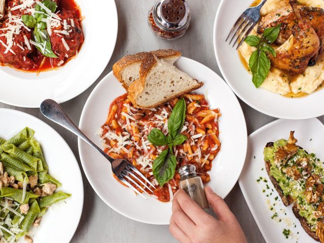 Giuseppe's Bar & Grille (Horizon Ridge Pkwy)