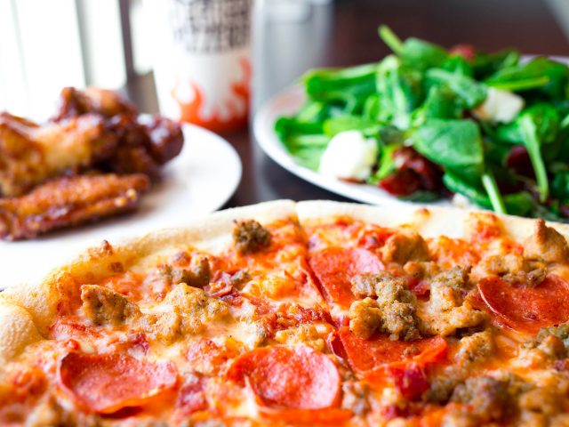 1000 Degrees Pizzeria (6220 14th St W)