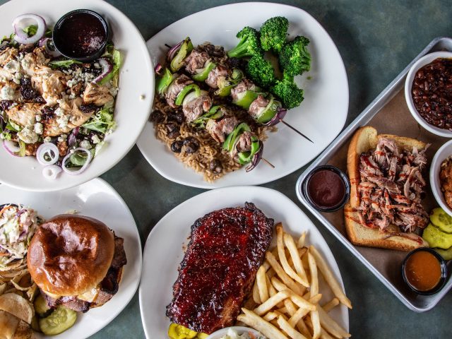 Finley's Grill and Smokehouse (Saginaw Hwy)