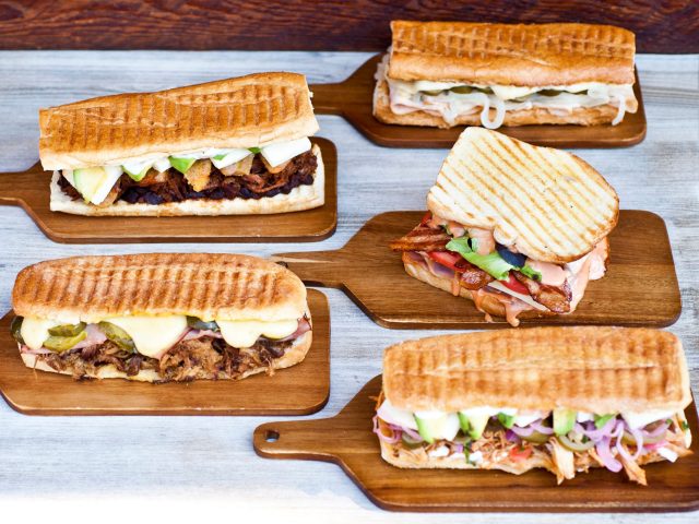 Ikes Love & Sandwiches - Davis