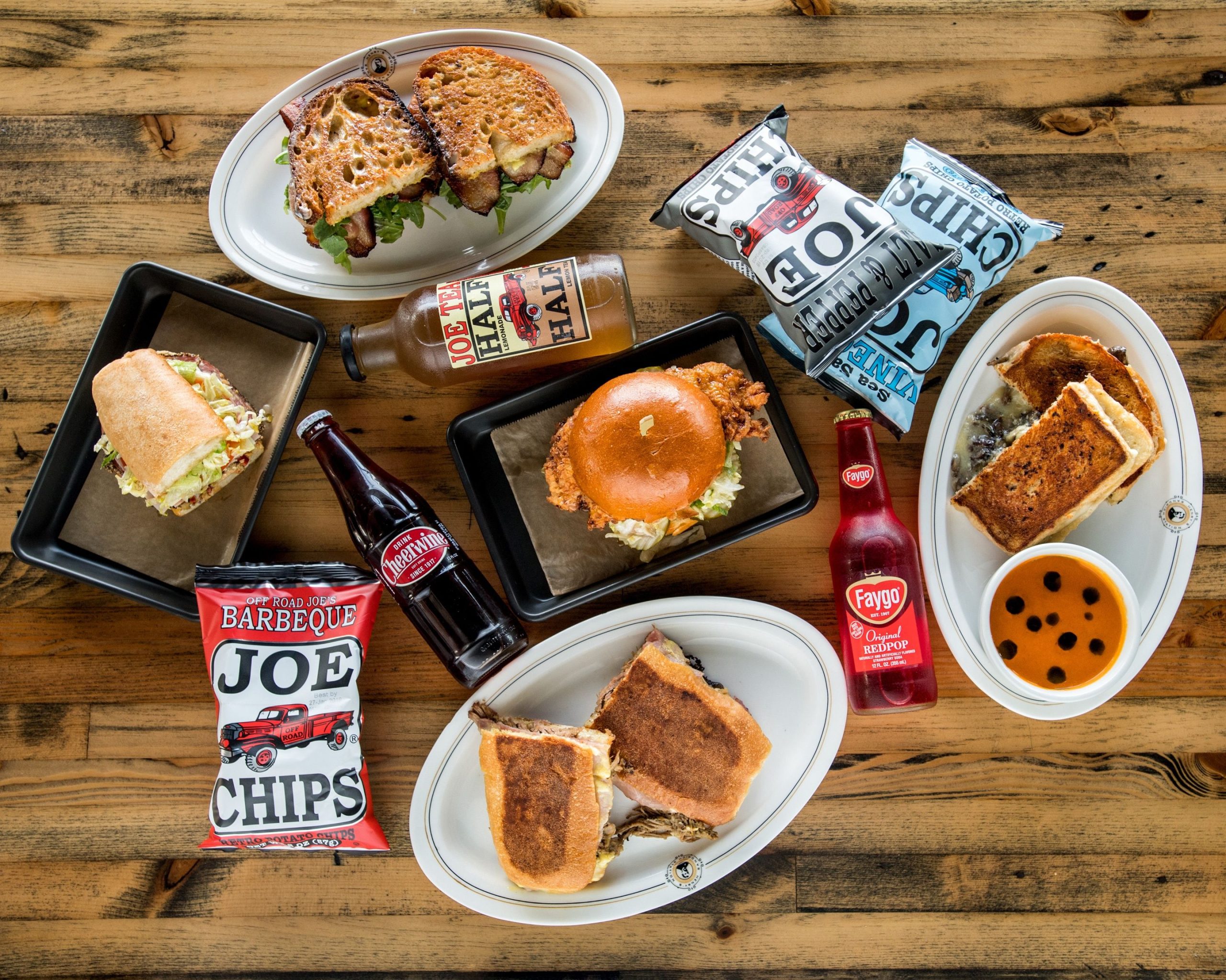 Henrys Sandwich Station