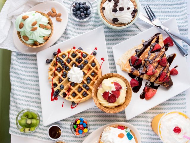 Top It Frozen Yogurt Cafe