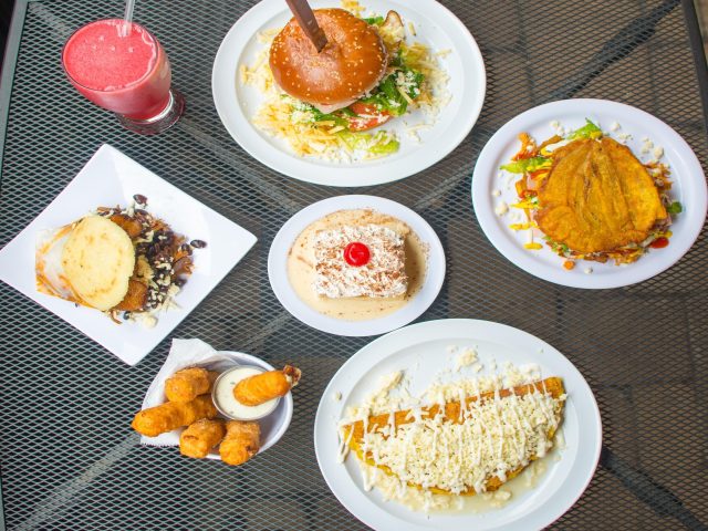 Rica Arepa Venezuelan Café-(Chicago)