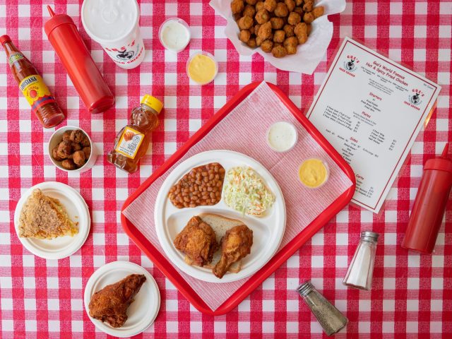 Gus's World Famous Fried Chicken (S GlenOaks)
