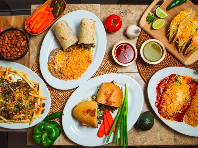 Roberto's Taco Shop (E Sunset Rd)