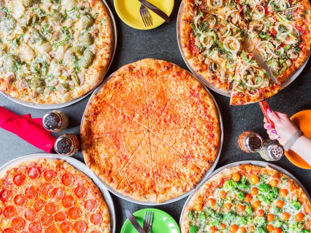 Regina Pizzeria (South Shore Plaza)