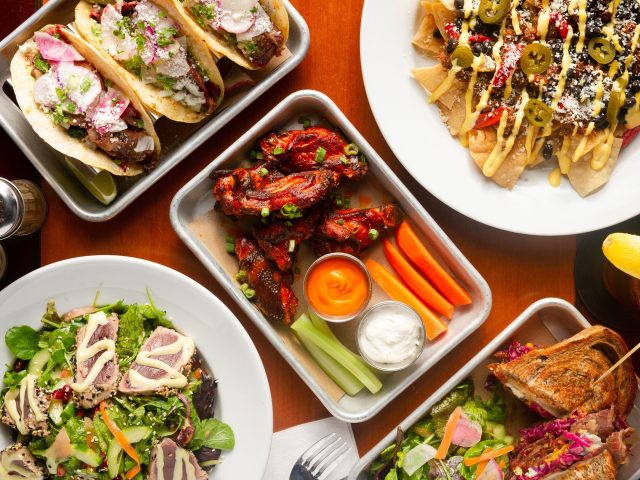 Charlie's On The Avenue