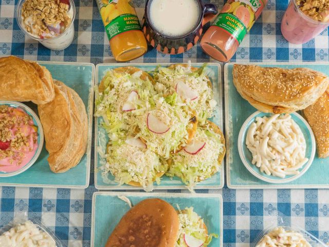 Golden Tuzo Pastes Y Empanadas