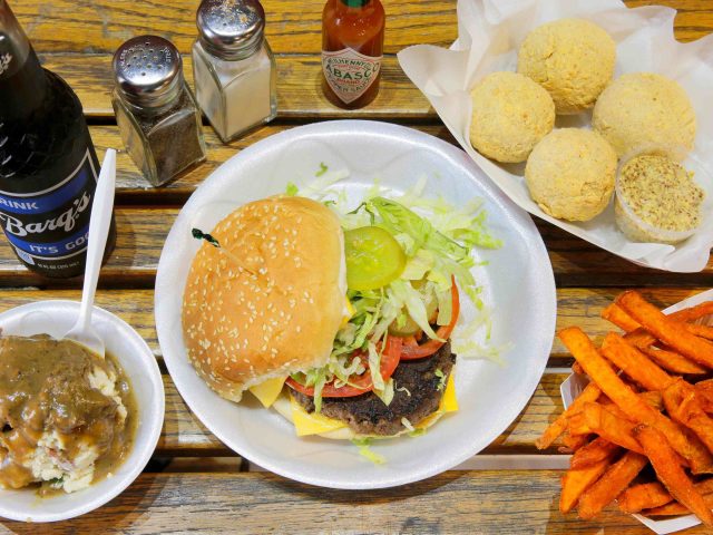 Traceys Original Irish Channel Bar