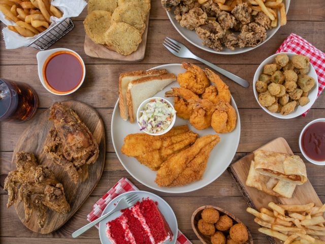 Harold's Chicken (520 N. Michigan Ave.)