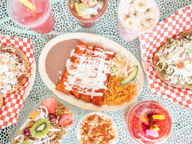 Pepe's Fruit Cup y Taqueria