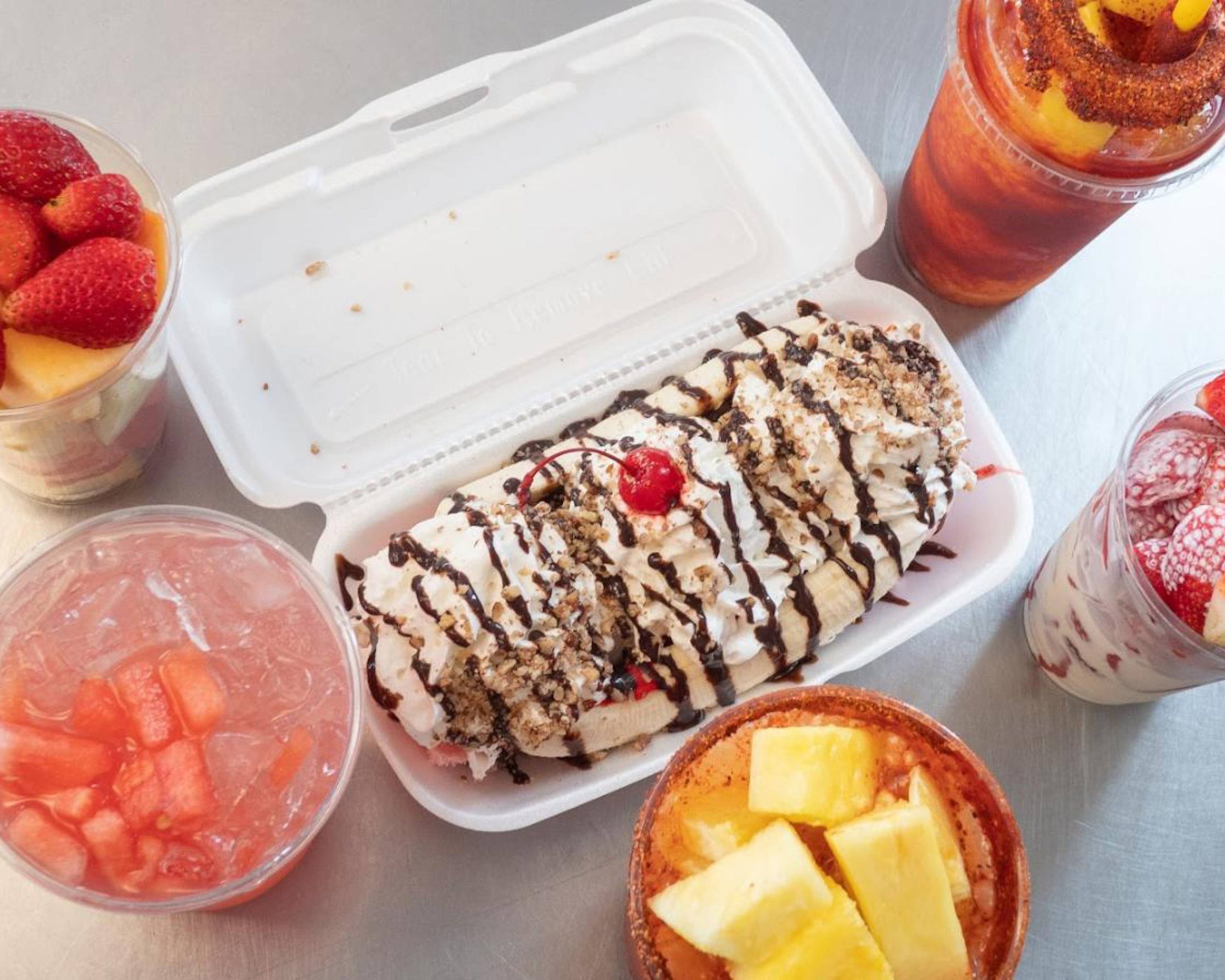 La Tapatia Paleteria Y Fruteria