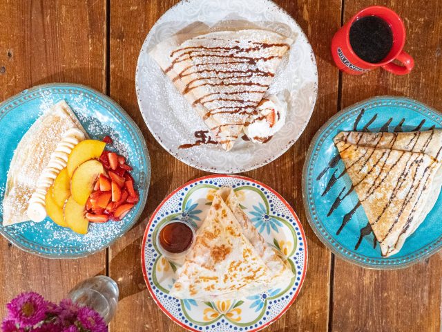 Julianna's Coffee & Crepes