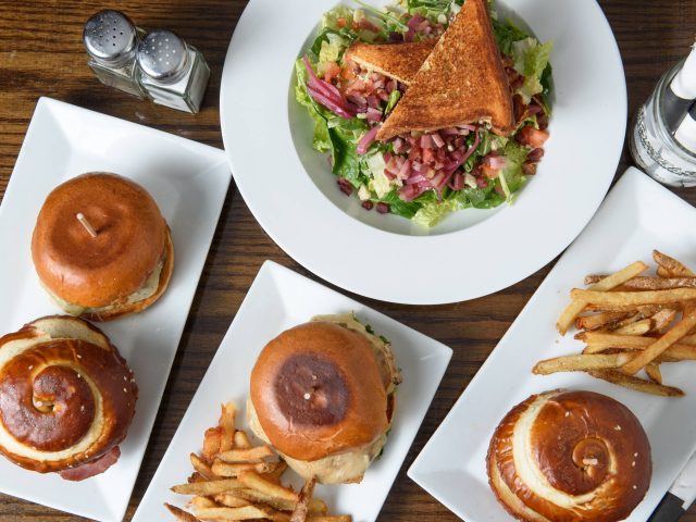 Rivers Edge Bar & Grill