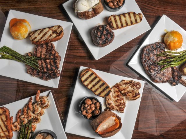 Carl & Chelle's Grill Room