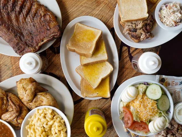 Big Oak Bbq (1440 Dunn Ave)