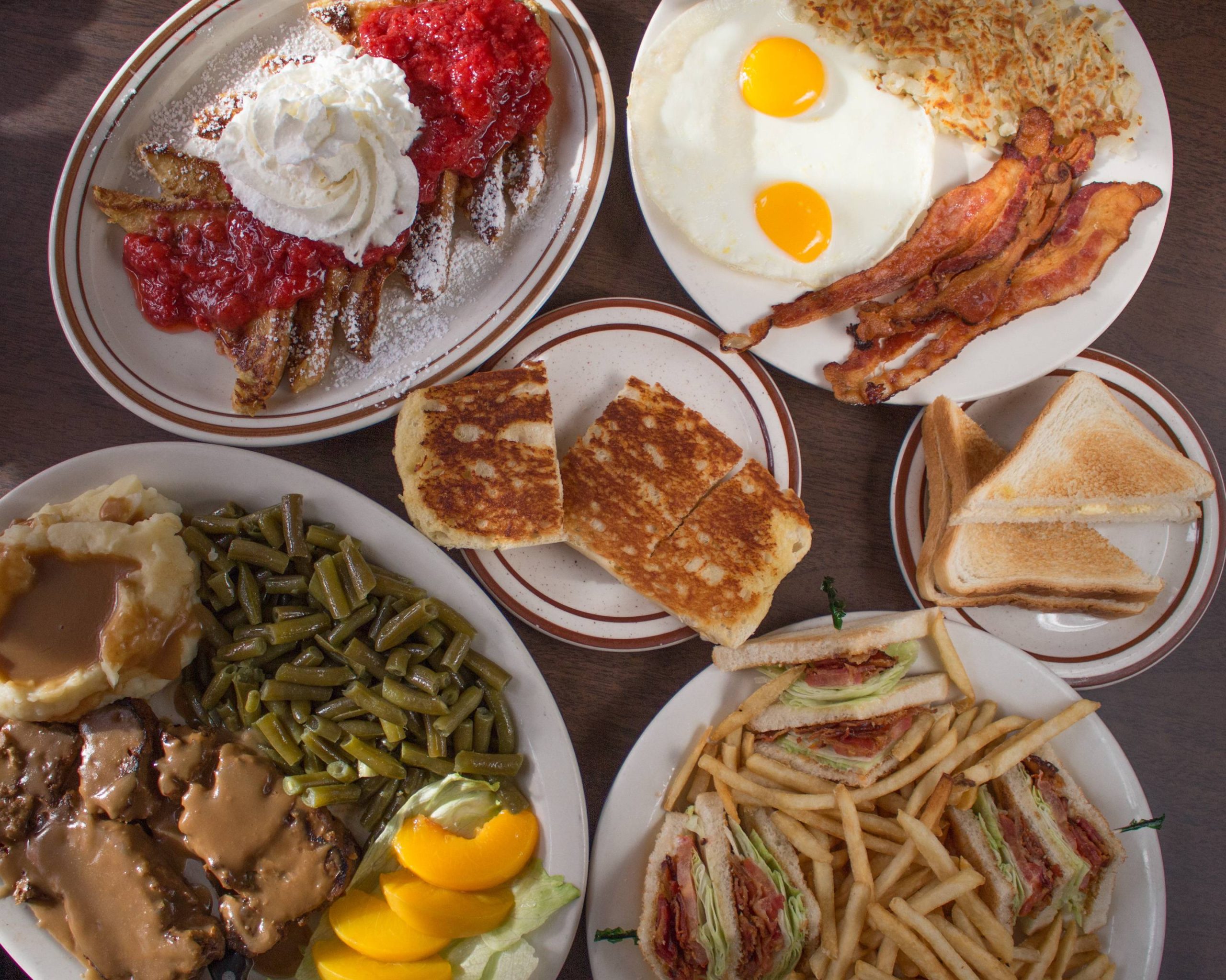 TJ'S FAMILY RESTAURANT.