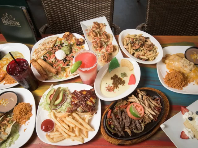 Tamales Elena y Antojitos