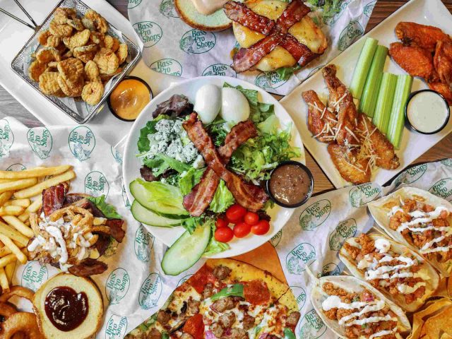 Uncle Buck's Fish Bowl and Grill (Bridgeport)