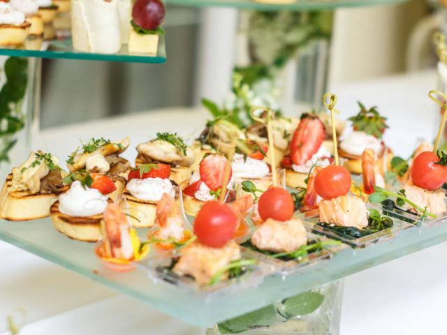 The Palm (267 N. Canon Drive)