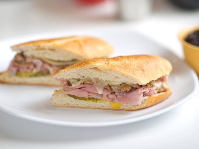 Zaza Cuban Comfort Food (Waterford Lakes)