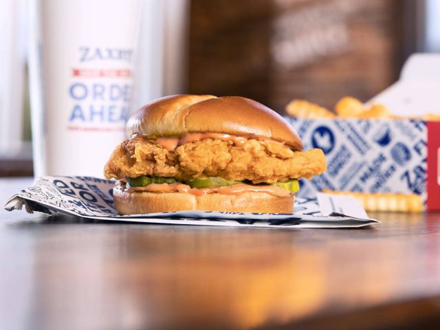 Zaxby's (2017 East Avalon Avenue)