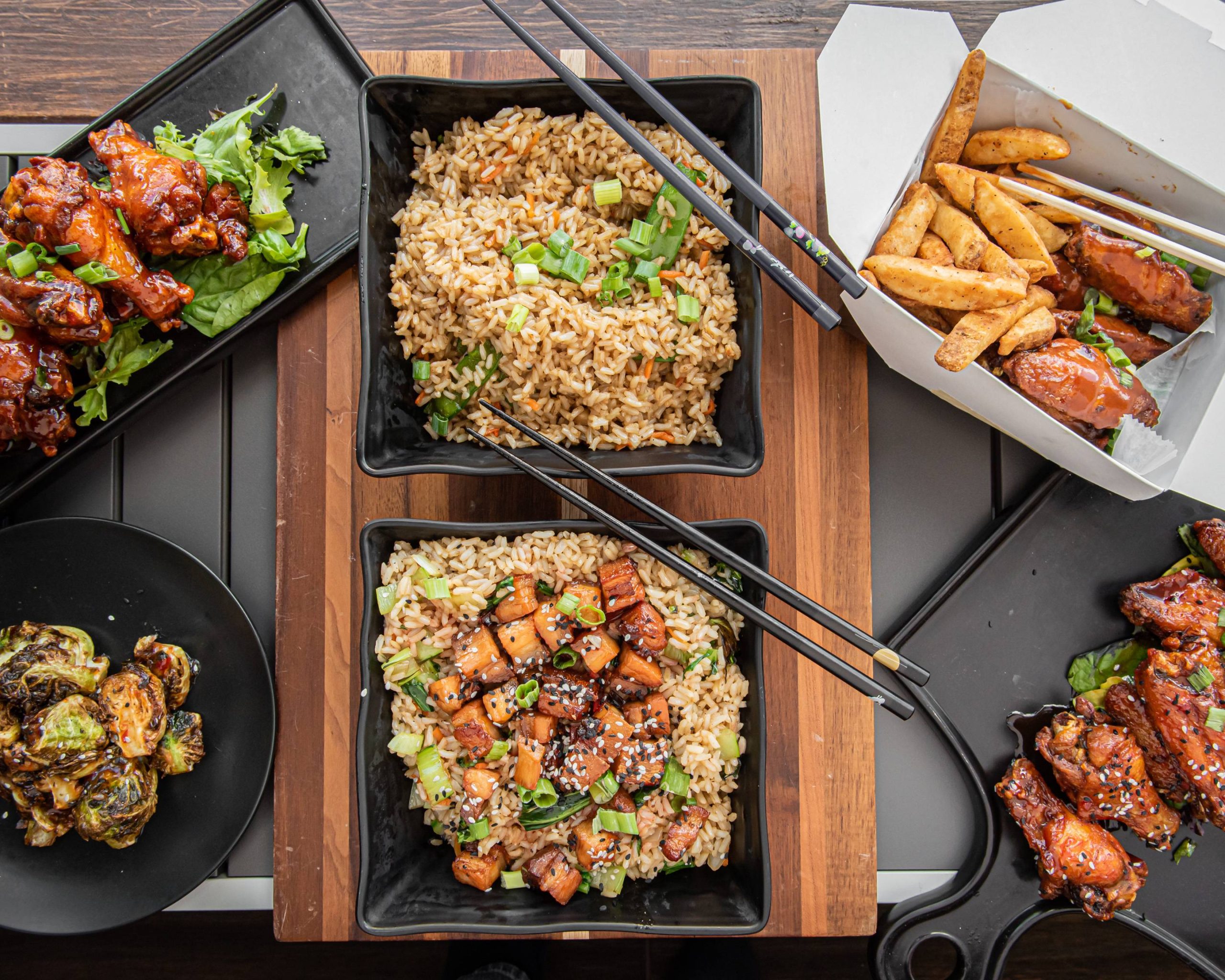 Bomb Wings & Rice Bar