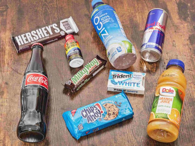 Mobil (401 W. Kettleman Lane)