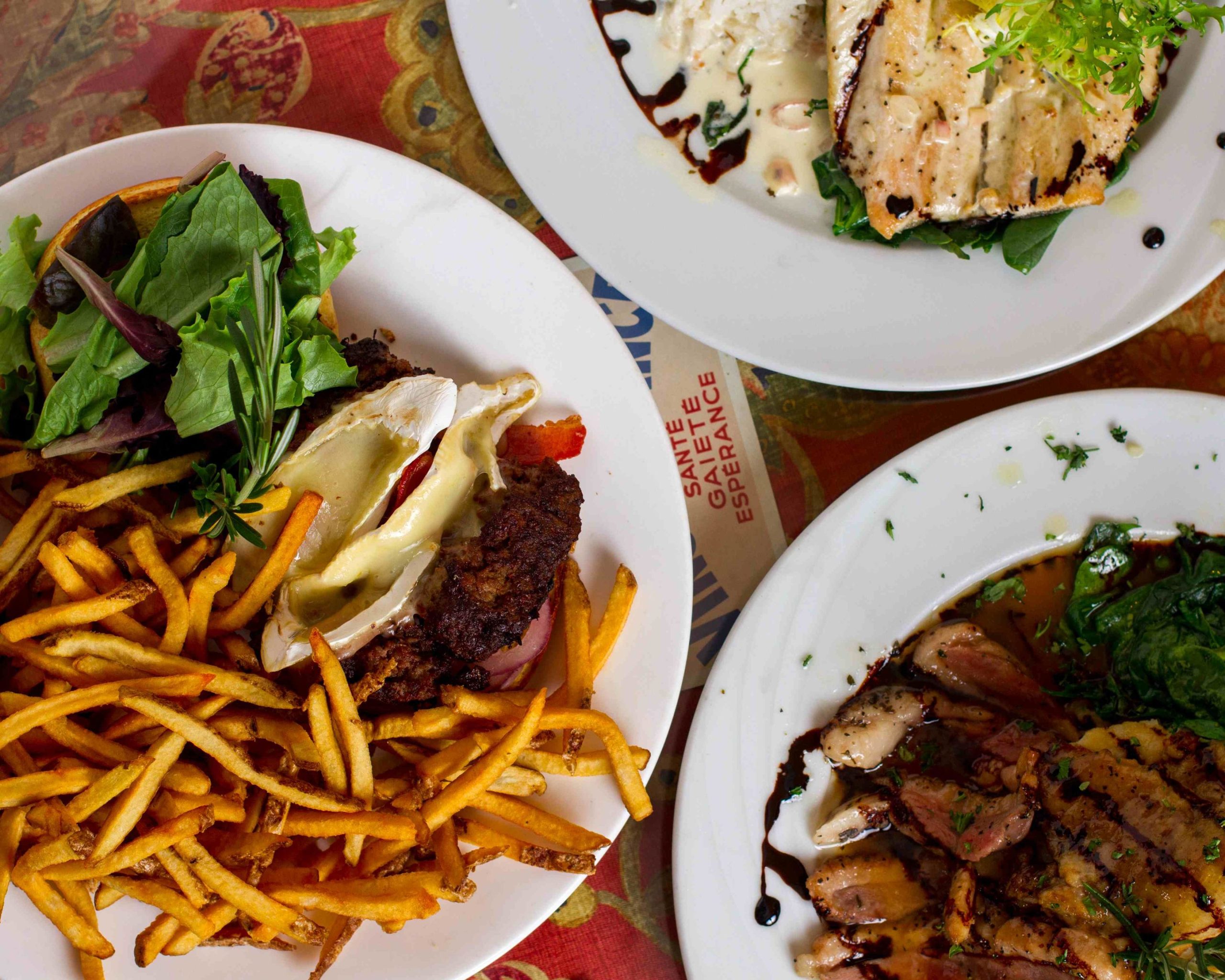 Le Bistro Du Village