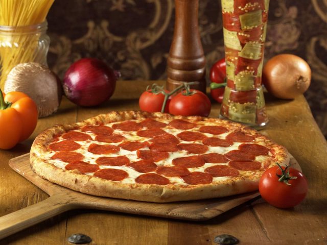 Paisano's Pizza (3650 South Glebe Road #185)