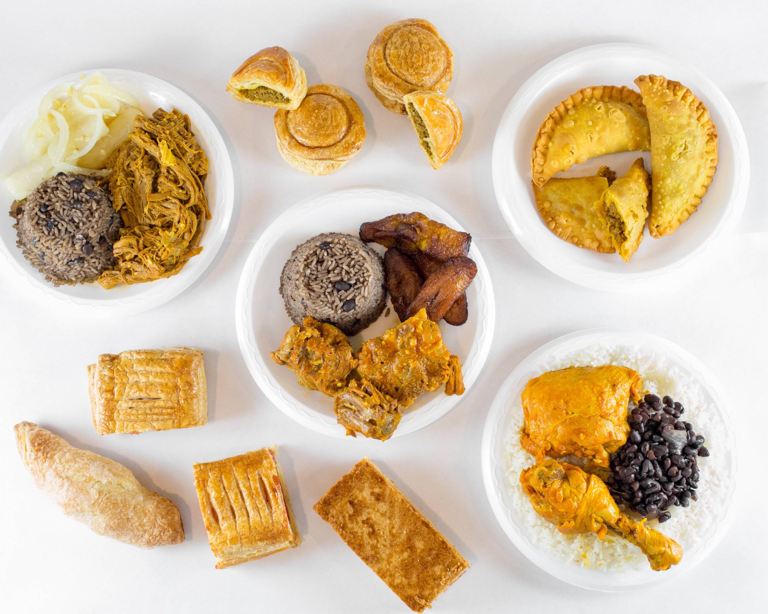 El Nuevo Mundo Market & Bakery