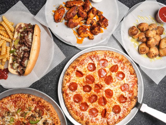 Michelangelos Pizza (US Hwy 64 W)