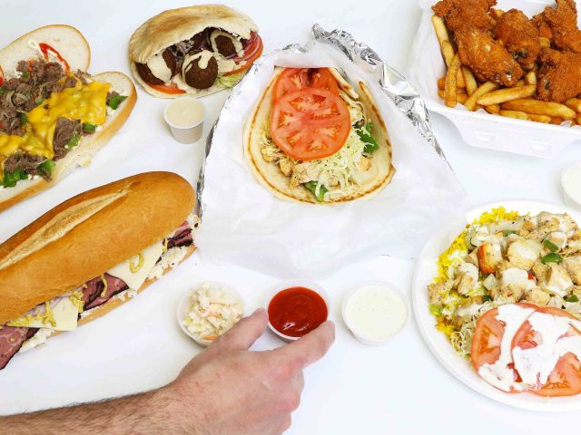 Sub Hub Market and Grill