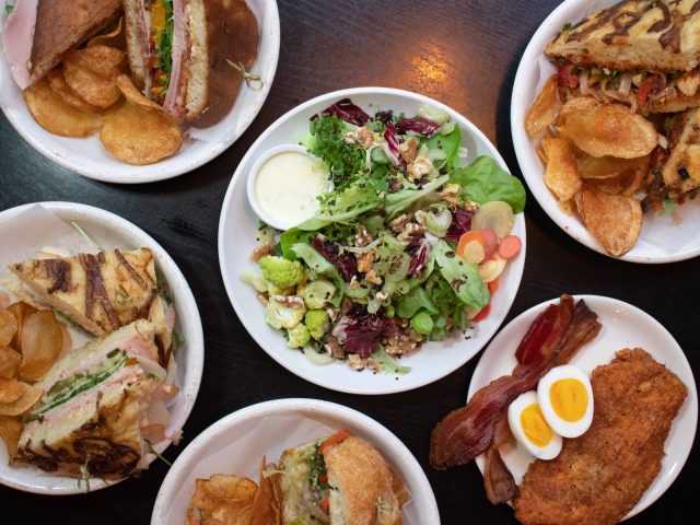 FlyingFig/ Market at the Fig