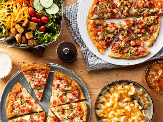 Newk's Eatery (5405 University Parkway, Unit 110)