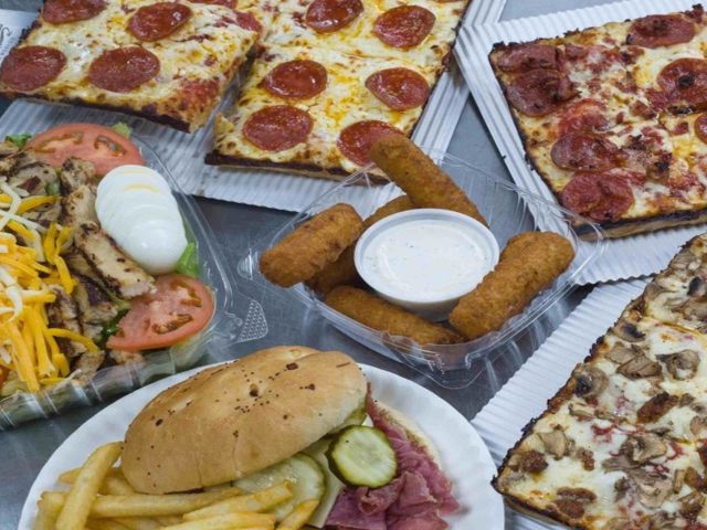 Papa's Pizza & BBQ (10 Mile & Grove)