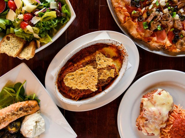 Moni's Pasta and Pizza